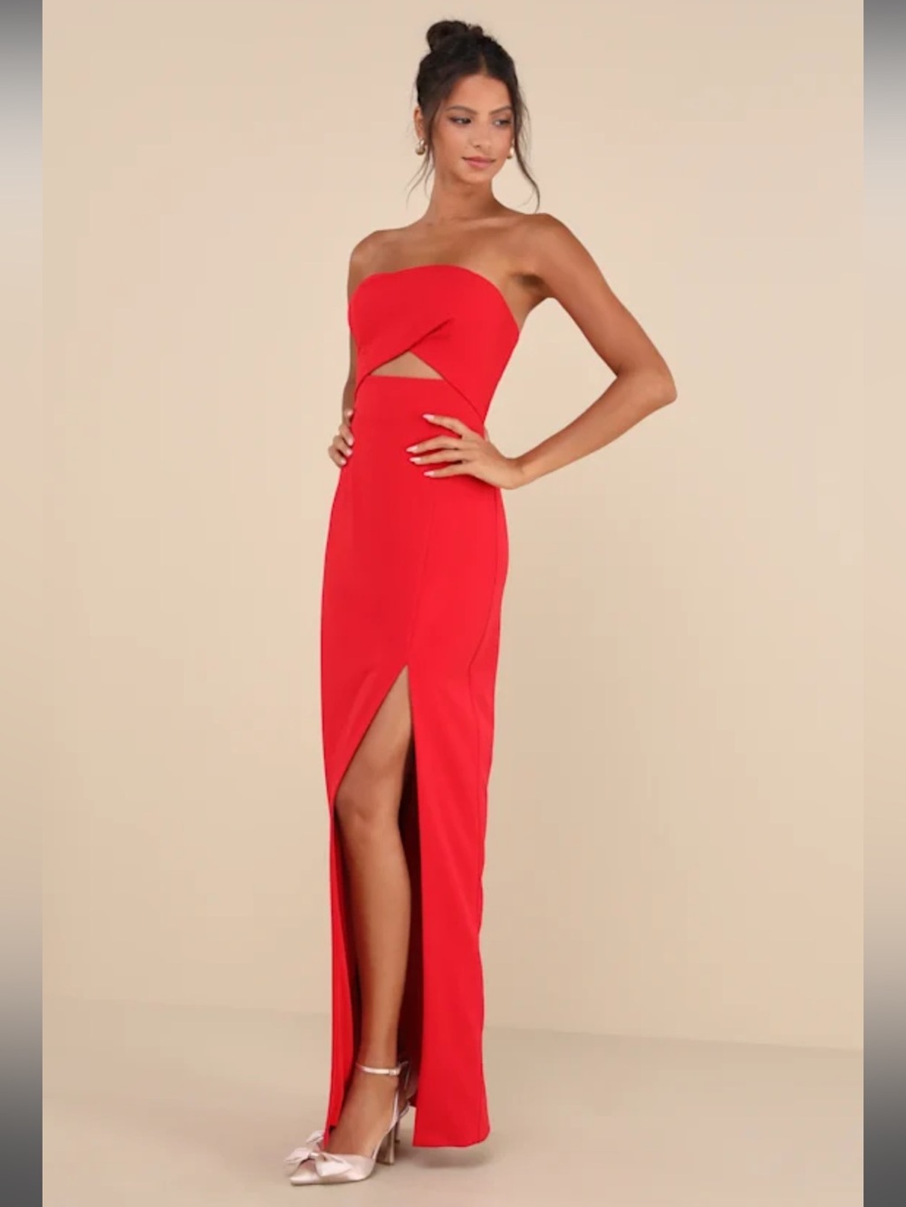 Extravagant Persona RedStrapless Cutout Column Maxi Dress - Picture 2 of 15